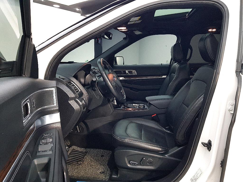 Ford Explorer - Vista 8