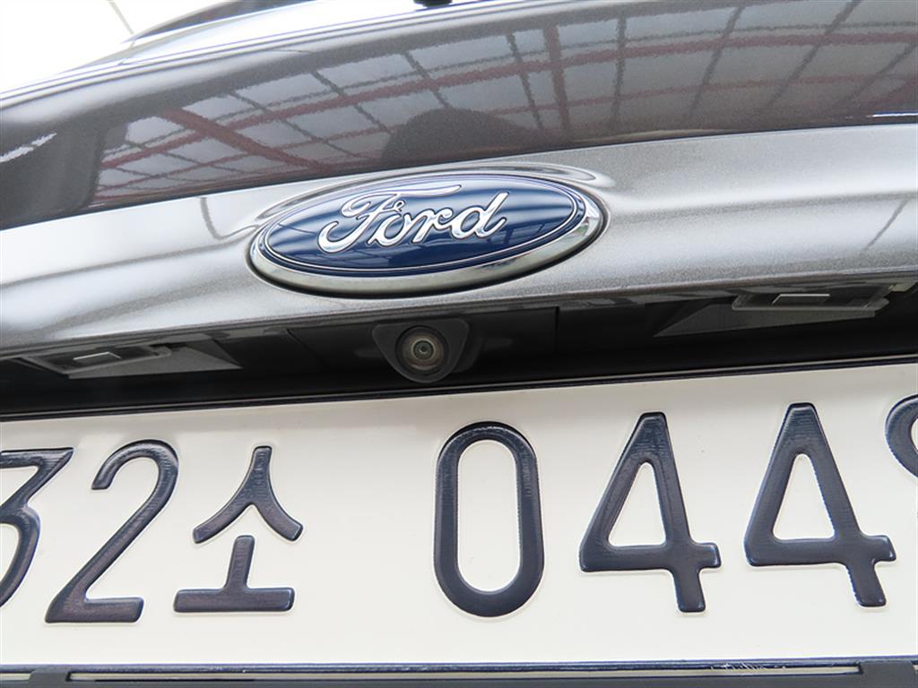 Ford Kuga 2016 Gris - Importación desde Corea - HF Imports Iquique - Foto 16