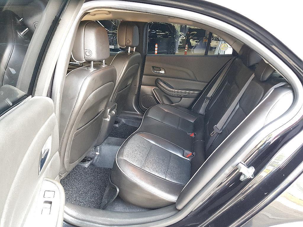 Chevrolet Malibu - Vista 9