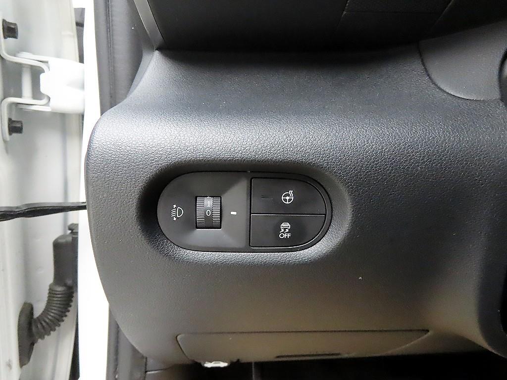 HYUNDAI Casper - Vista 12