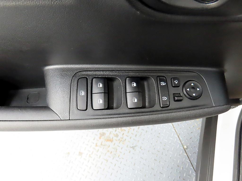 HYUNDAI Casper - Vista 11