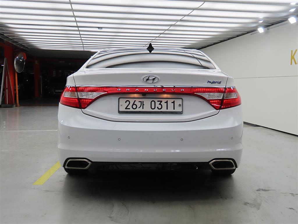 HYUNDAI Grandeur - Vista 3