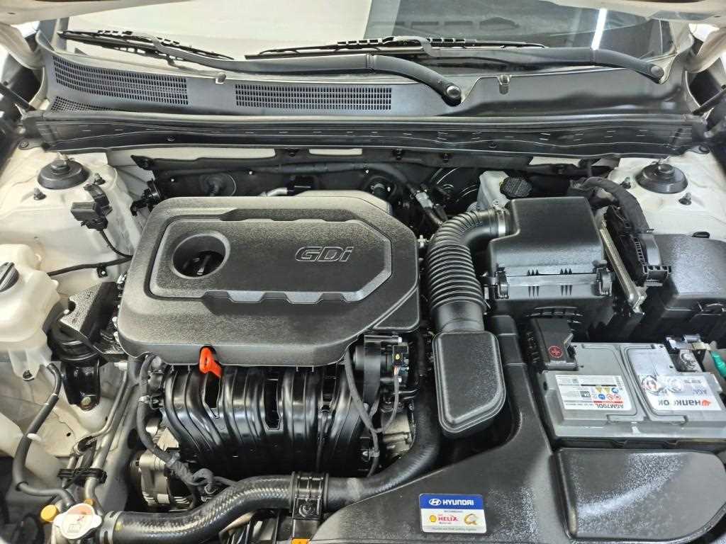HYUNDAI Grandeur - Vista 5