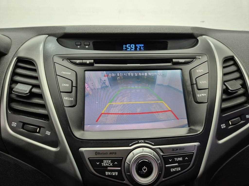HYUNDAI Avante 2015 Plateado - Importación desde Corea - HF Imports Iquique - Foto 14