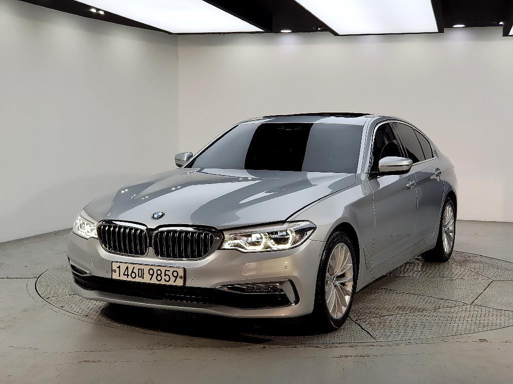 BMW 5 Series 2018 Plateado - Importación desde Corea - HF Imports Iquique - Foto 1