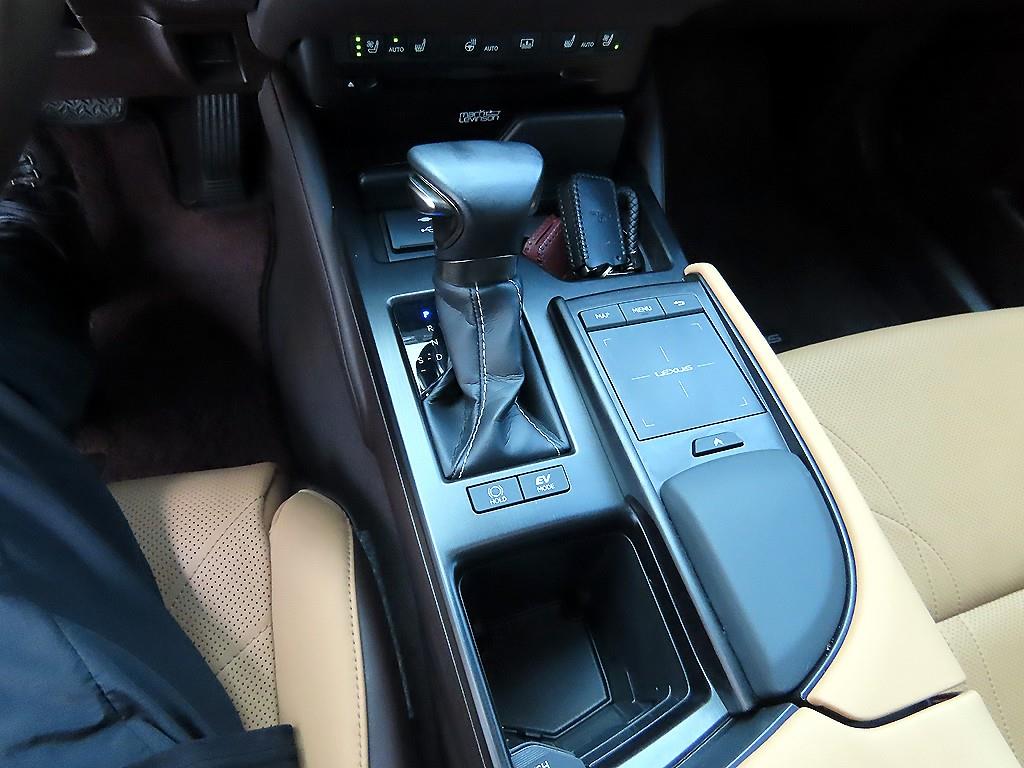 Lexus ES - Vista 11