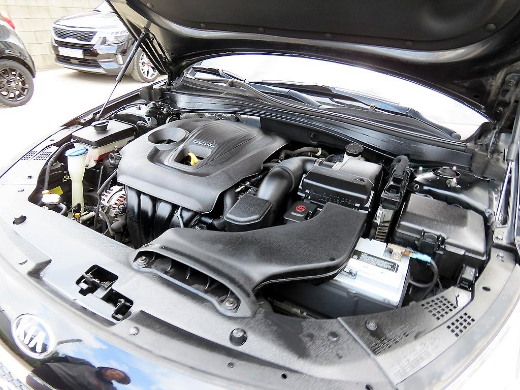 KIA K5 2016 Negro - Importación desde Corea - HF Imports Iquique - Foto 18