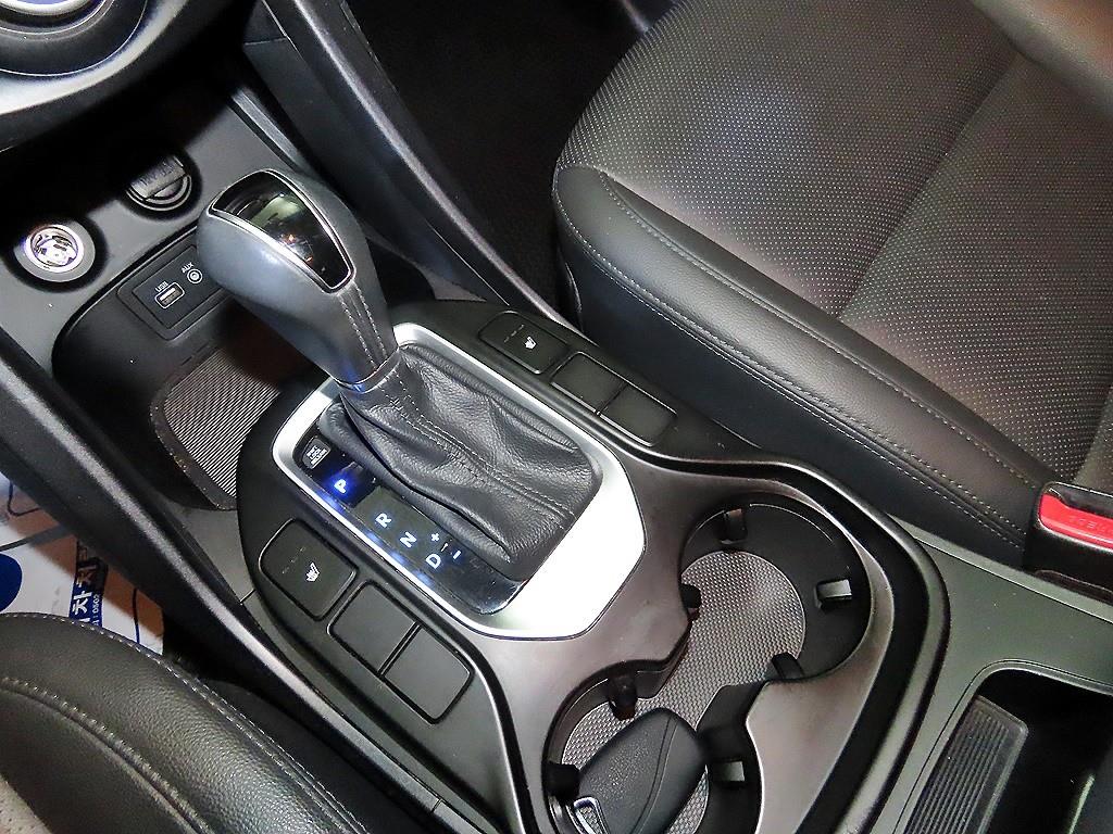 HYUNDAI Santa Fe - Vista 12
