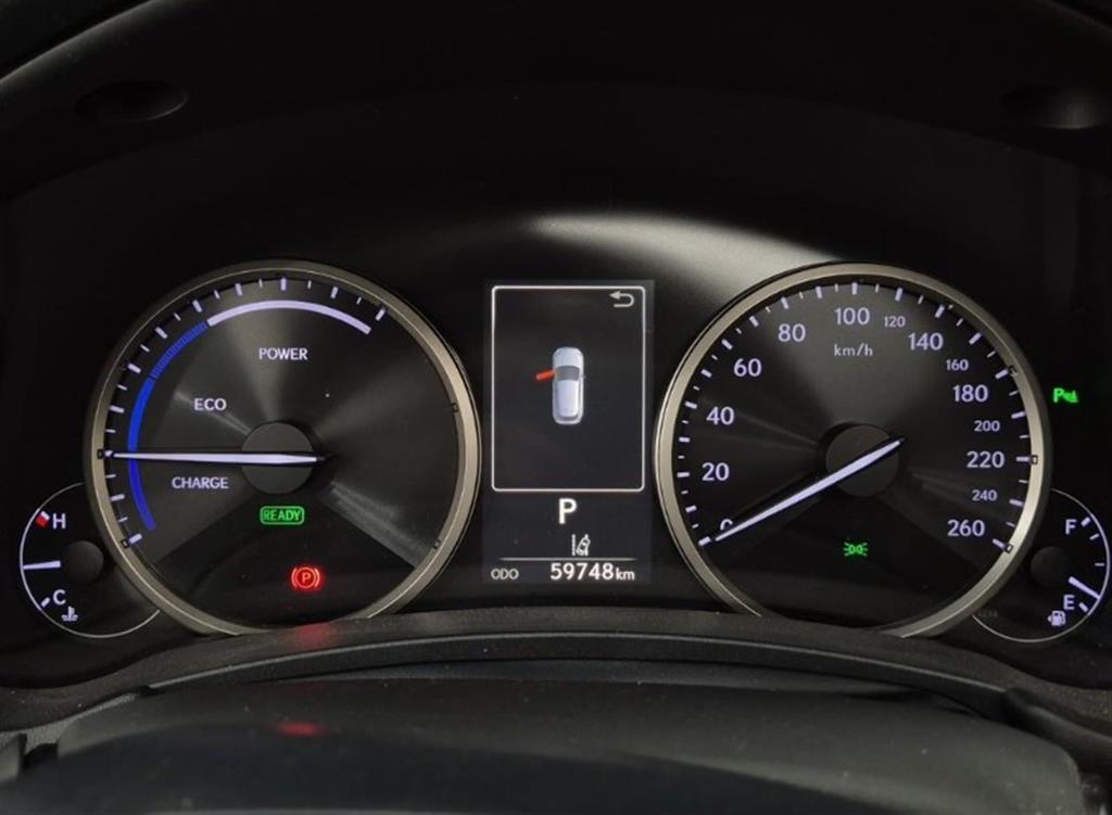 Lexus NX - Vista 6