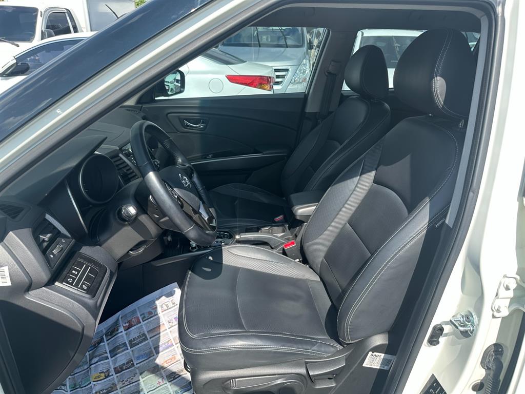 Ssangyong Tivoli 2017 Blanco - Importación desde Corea - HF Imports Iquique - Foto 14