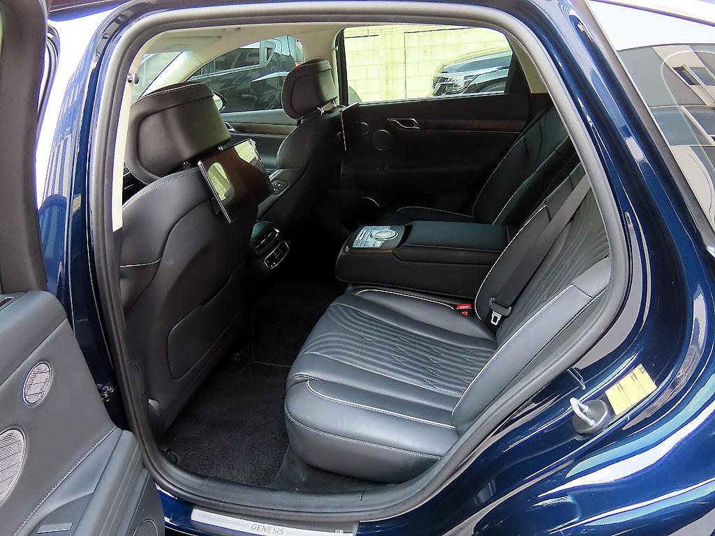 Genesis G80 - Vista 6