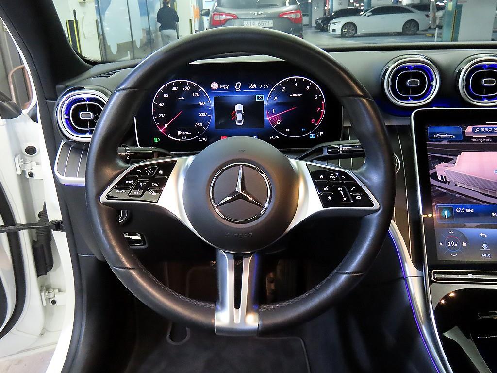 Mercedes Benz C Class - Vista 8