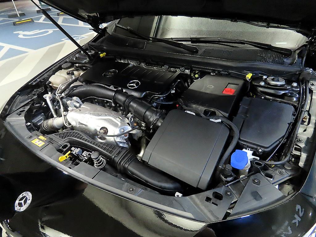 Mercedes Benz CLA Class 2023 Negro - Importación desde Corea - HF Imports Iquique - Foto 19