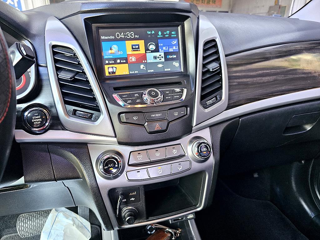 Ssangyong Korando 2016 Negro - Importación desde Corea - HF Imports Iquique - Foto 13