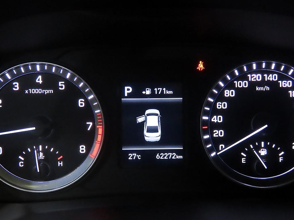 HYUNDAI Sonata - Vista 9