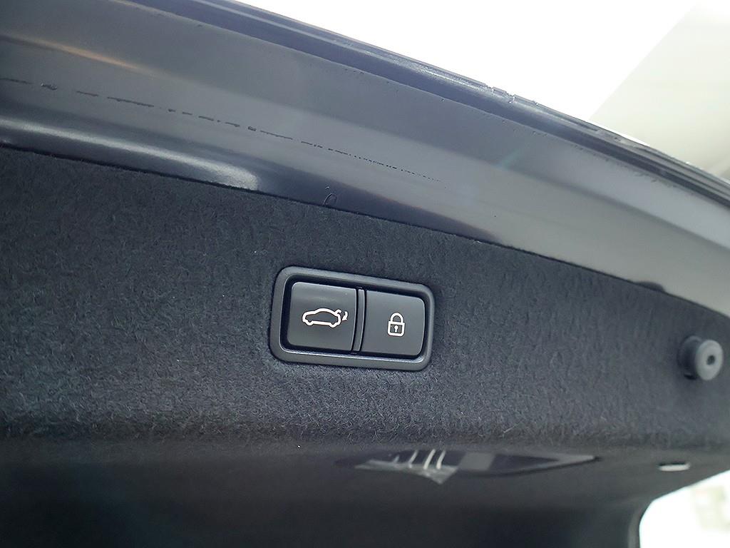 Genesis EQ900 2017 Negro - Importación desde Corea - HF Imports Iquique - Foto 13