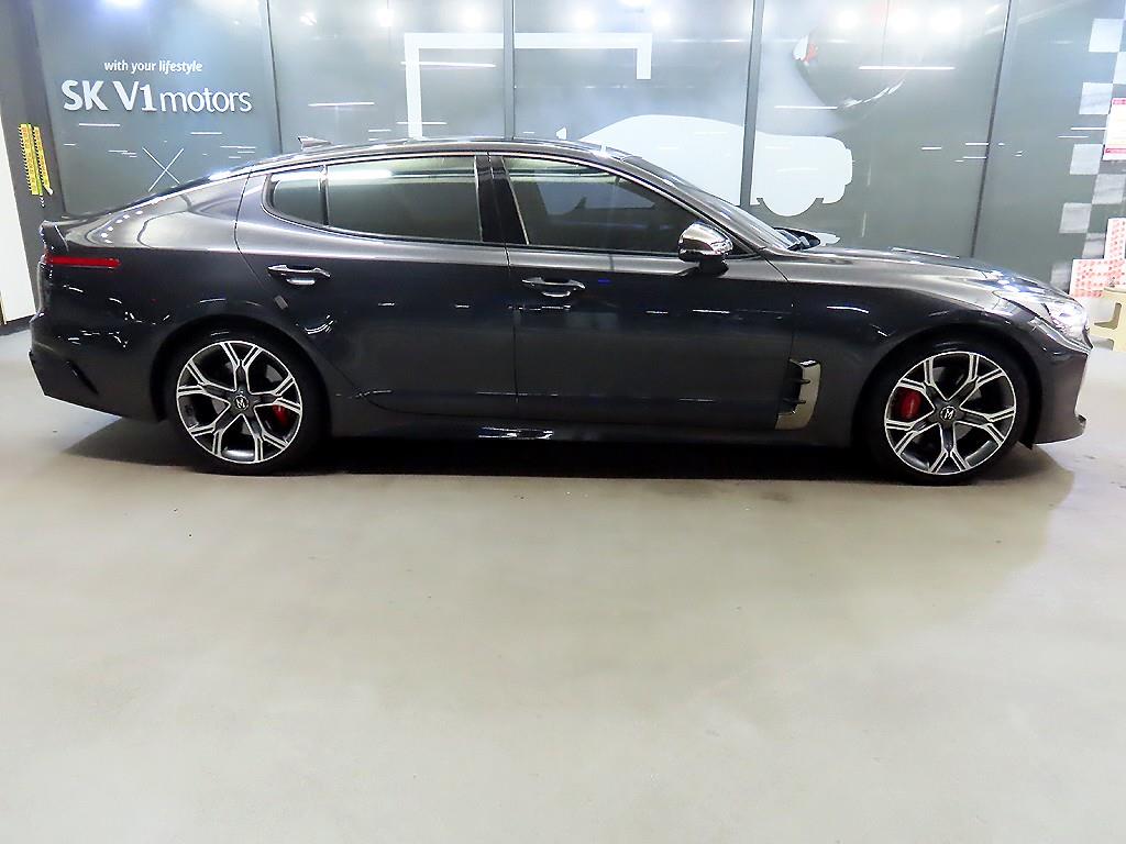 KIA Stinger - Vista 3