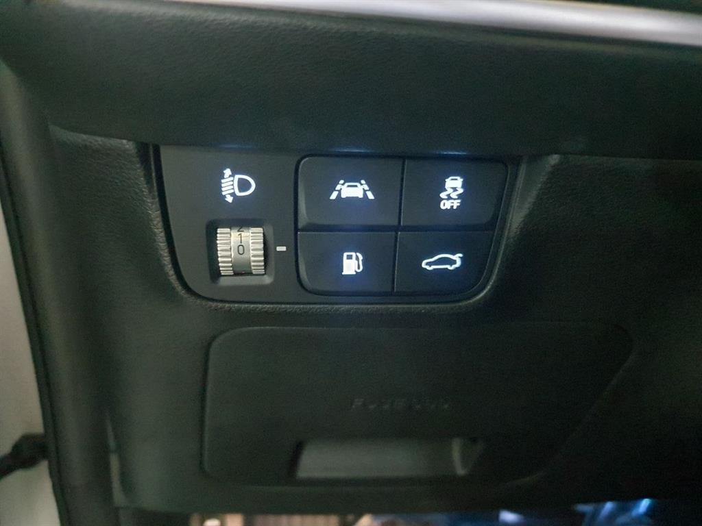 HYUNDAI Grandeur - Vista 7