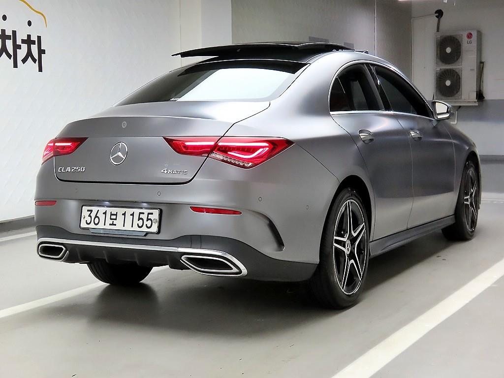 Mercedes Benz CLA Class - Vista 4