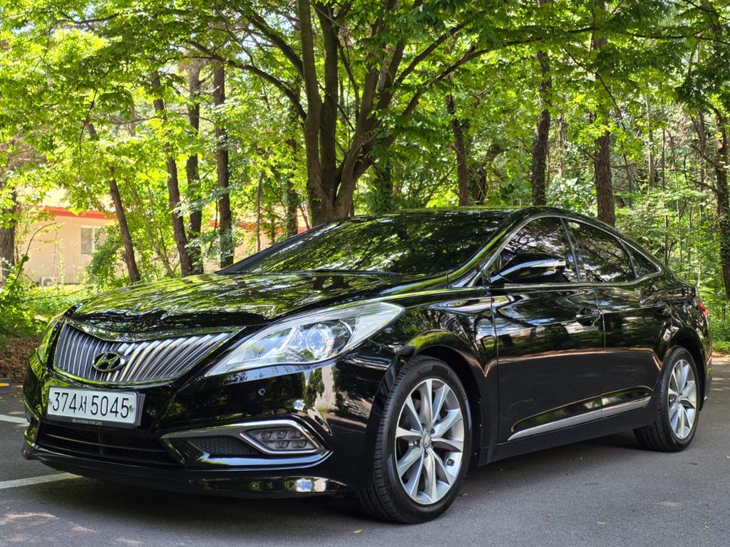 HYUNDAI Grandeur - Vista 2