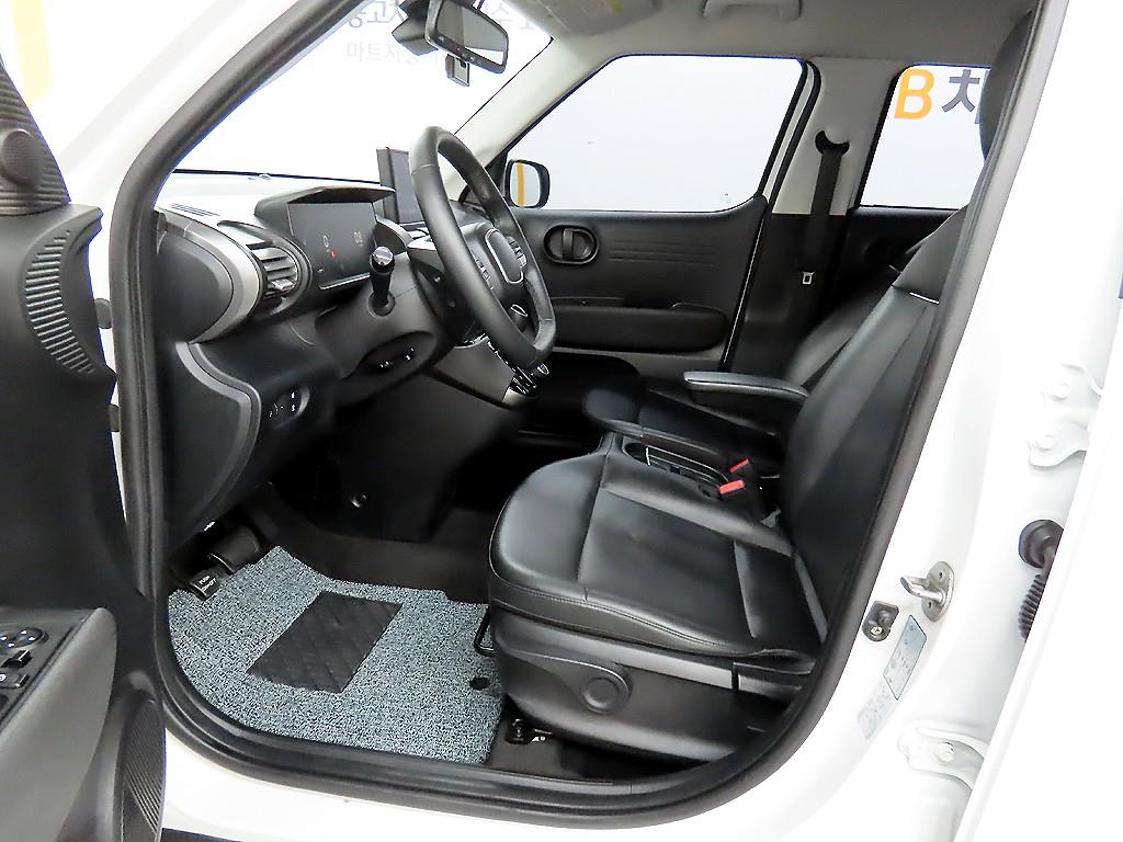 HYUNDAI Casper - Vista 5