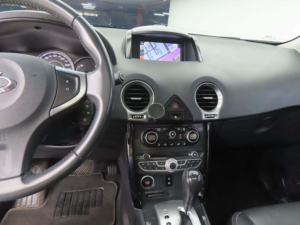 SAMSUNG QM5 - Vista 9