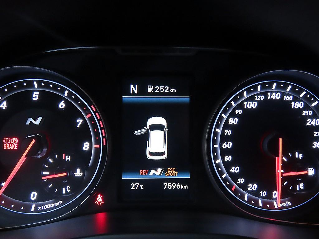 HYUNDAI Veloster - Vista 9
