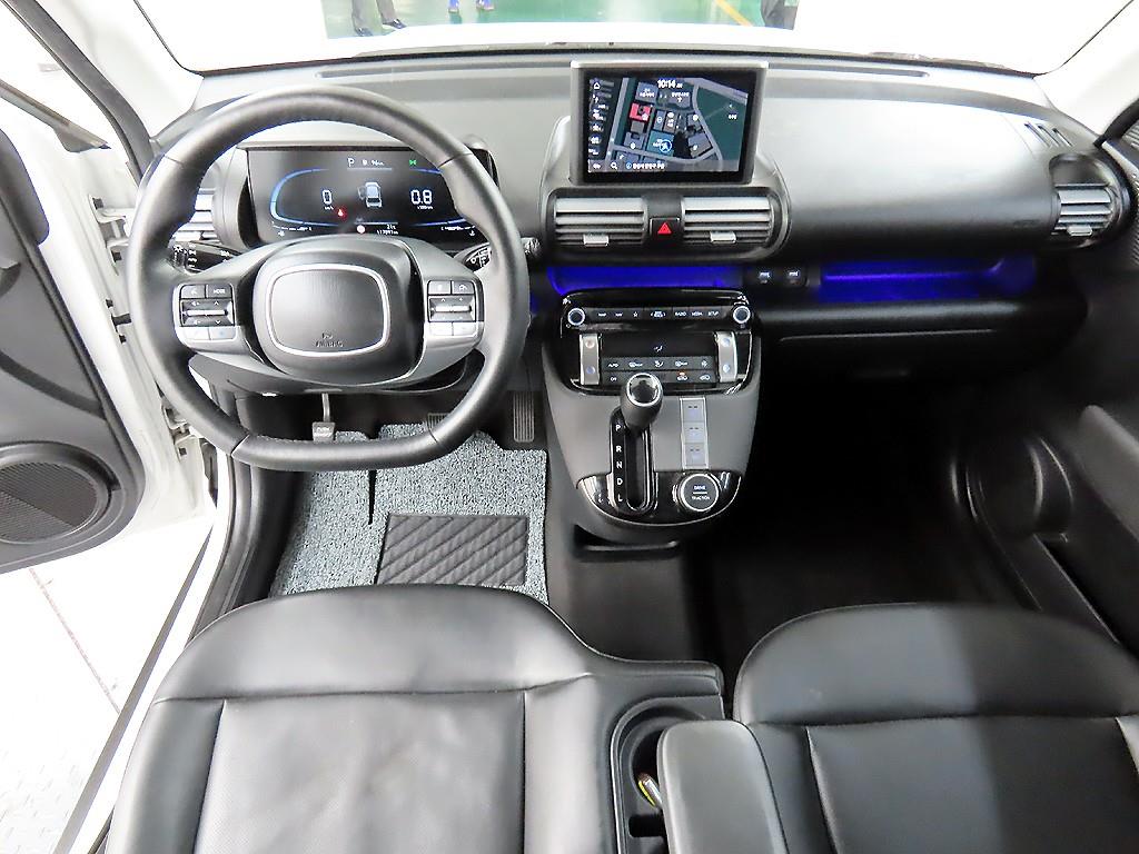 HYUNDAI Casper - Vista 7