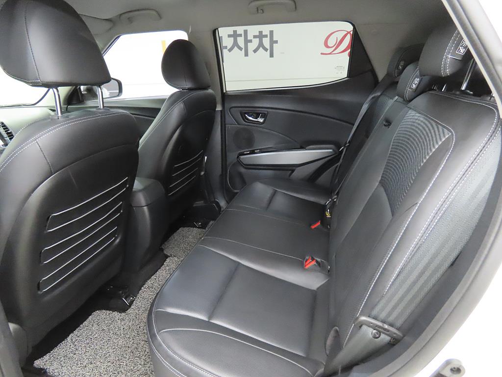 Ssangyong Tivoli - Vista 7