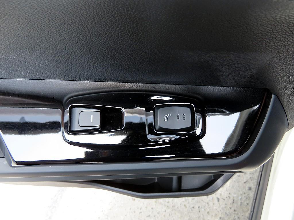 Ssangyong Torres 2023 Blanco - Importación desde Corea - HF Imports Iquique - Foto 15