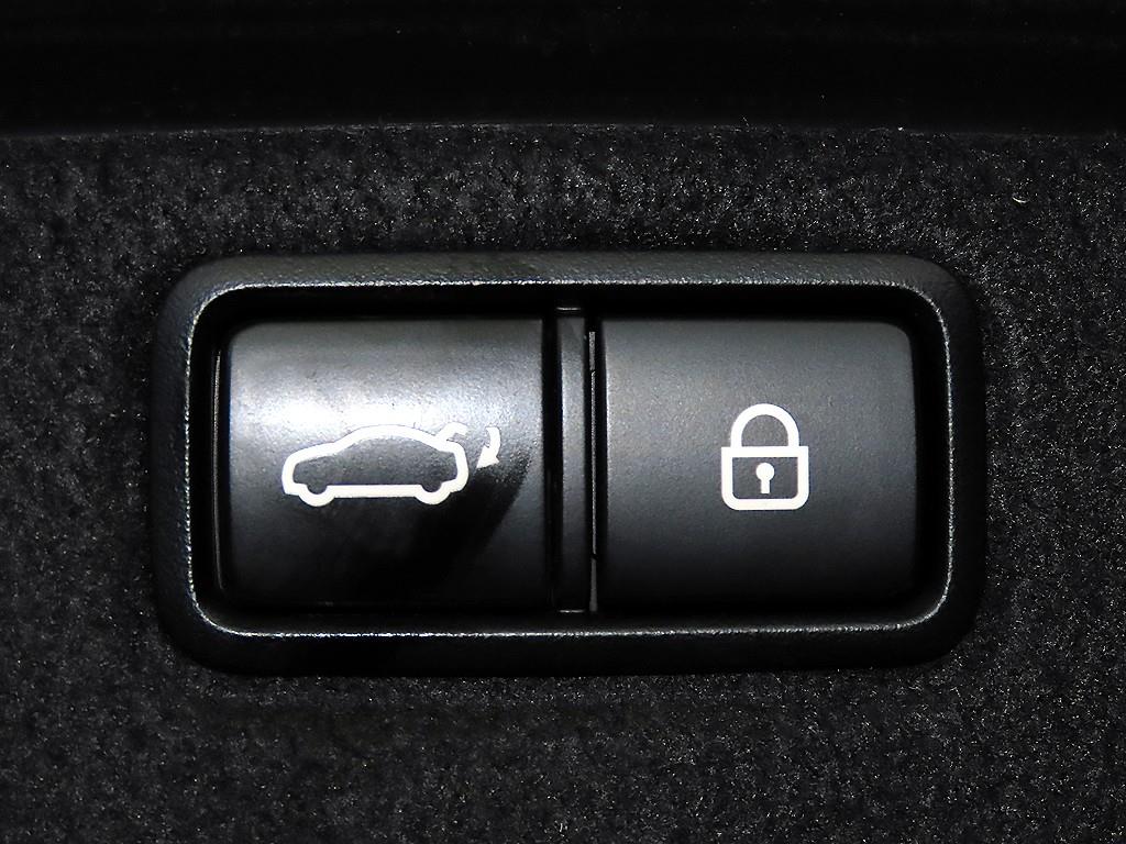 HYUNDAI Genesis 2016 Negro - Importación desde Corea - HF Imports Iquique - Foto 16