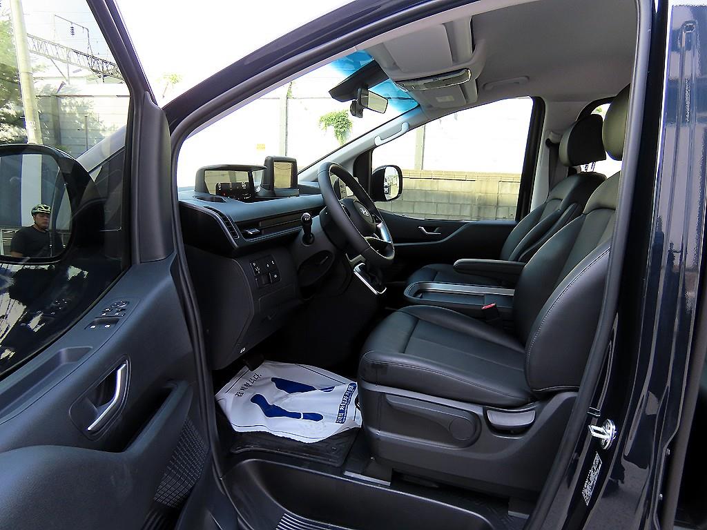 HYUNDAI Staria - Vista 5
