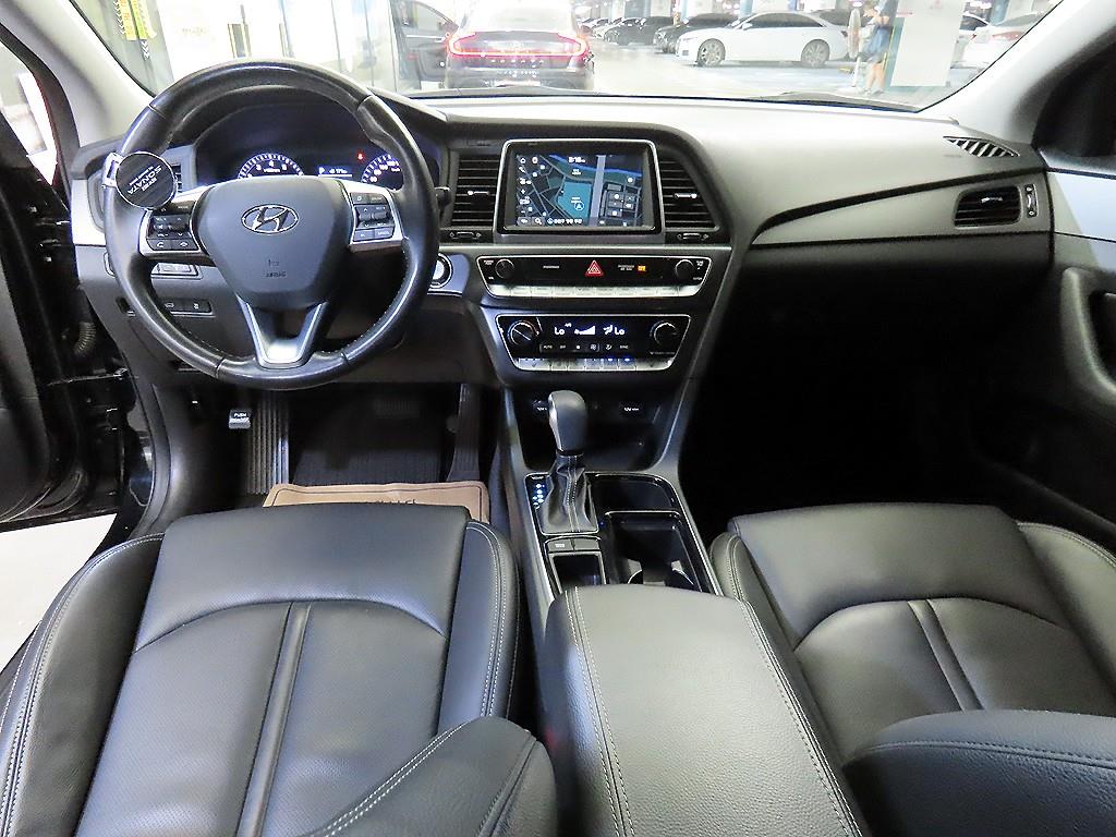 HYUNDAI Sonata - Vista 10
