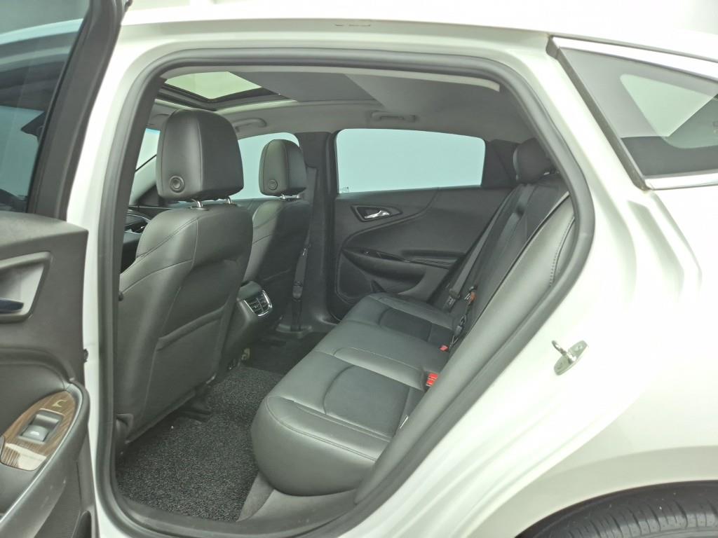 Chevrolet Malibu - Vista 12