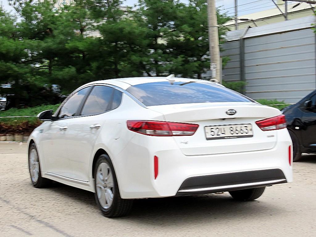 KIA K5 - Vista 3