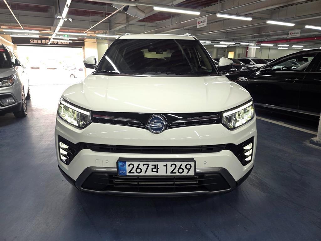 Ssangyong Tivoli 2021 Blanco - Importación desde Corea - HF Imports Iquique - Foto 1