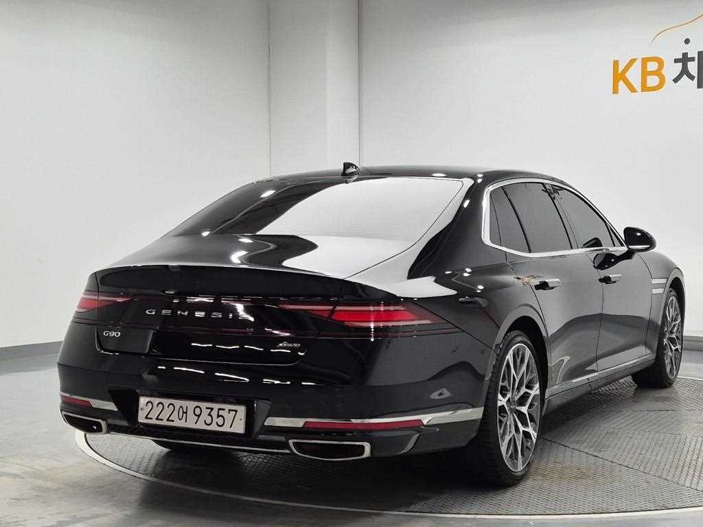 Genesis G90 - Vista 3