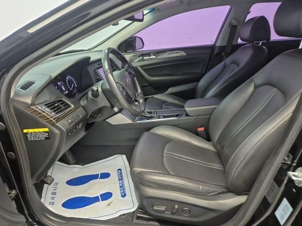 HYUNDAI Sonata - Vista 11