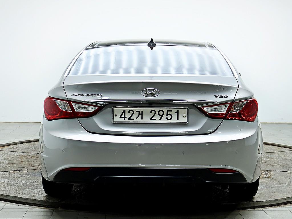 HYUNDAI Sonata - Vista 5