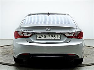 HYUNDAI Sonata - Vista 6