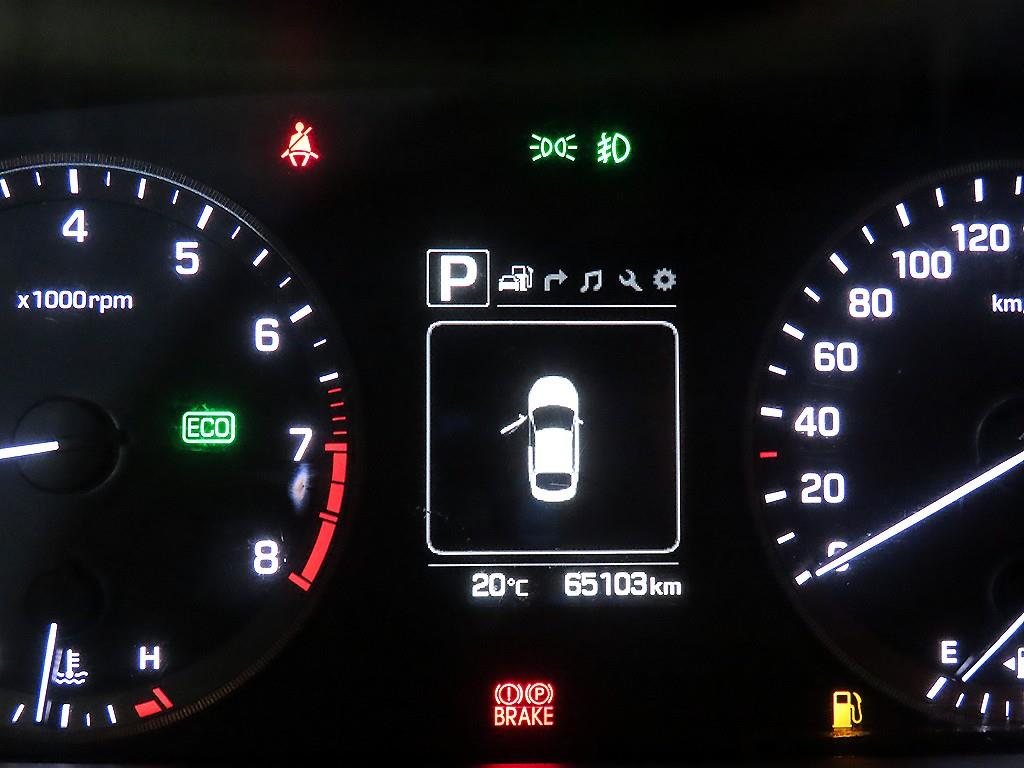HYUNDAI Sonata - Vista 9
