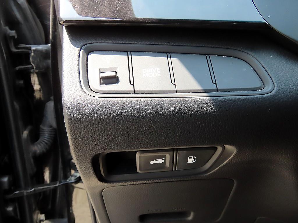 HYUNDAI Grandeur - Vista 12