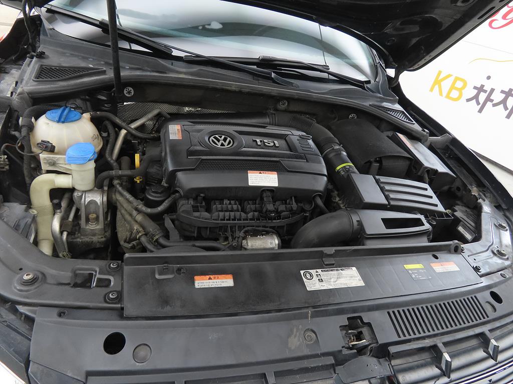 Volkswagen Passat 2015 Negro - Importación desde Corea - HF Imports Iquique - Foto 19