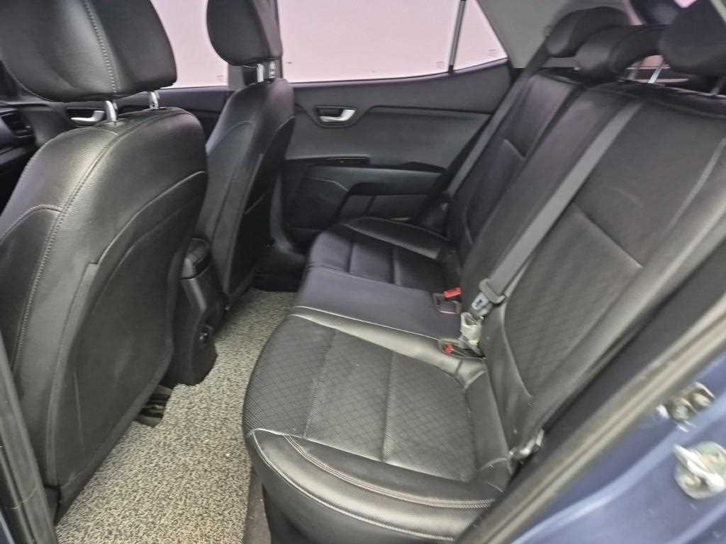KIA Stonic - Vista 12
