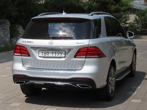 Mercedes Benz GLE Class - Vista 6