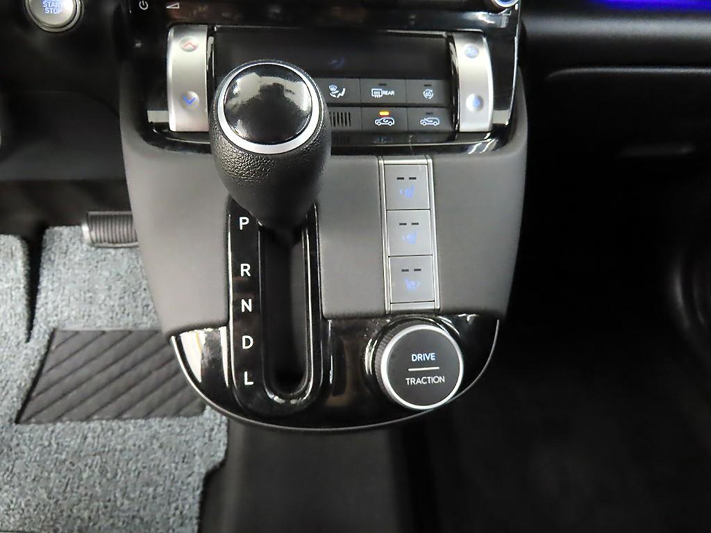 HYUNDAI Casper - Vista 10
