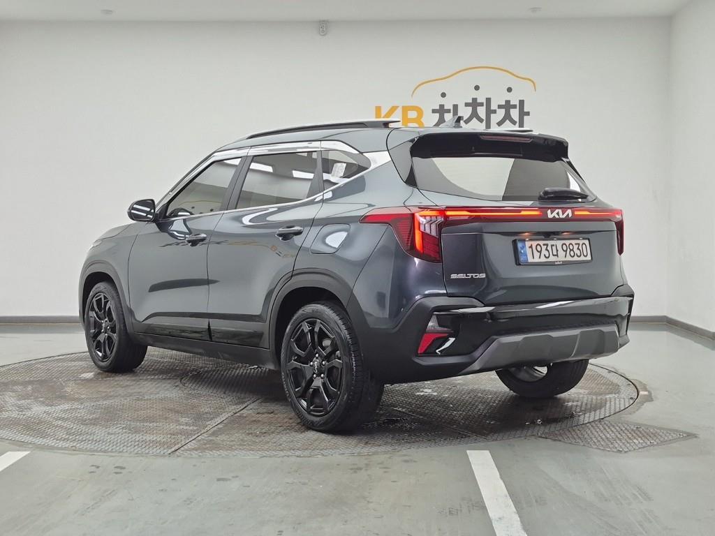 KIA Seltos - Vista 3