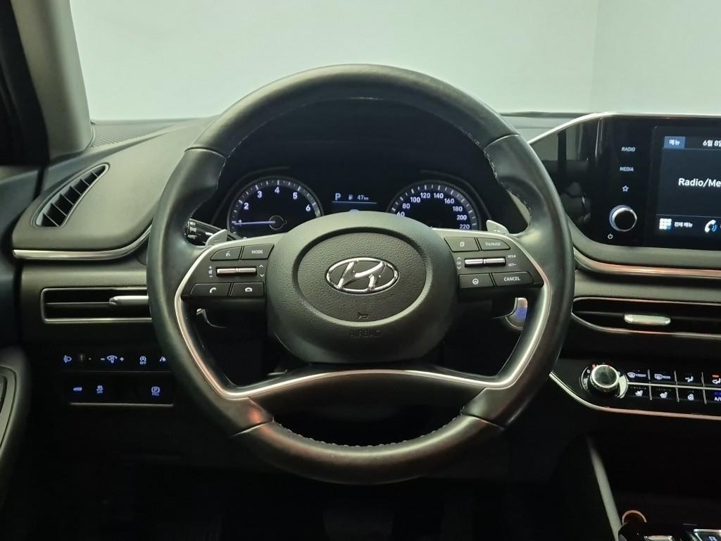 HYUNDAI Sonata - Vista 9