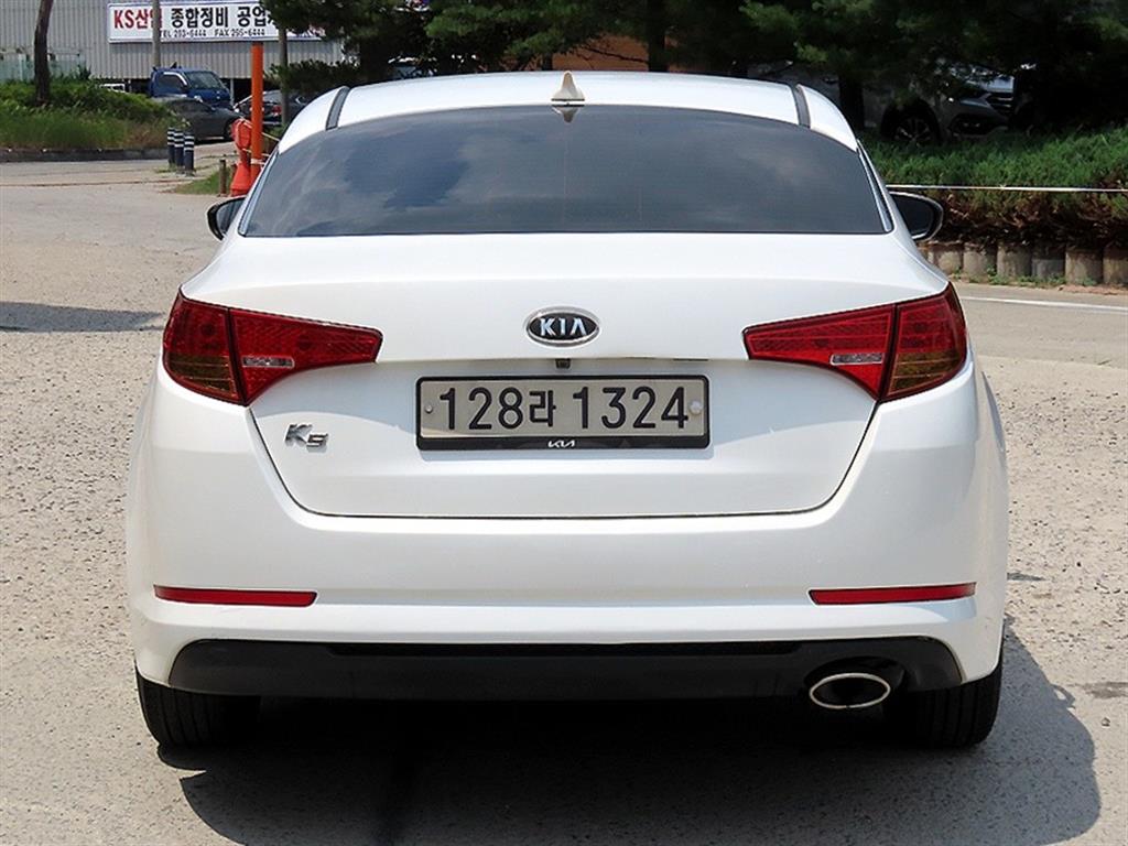 KIA K5 - Vista 4