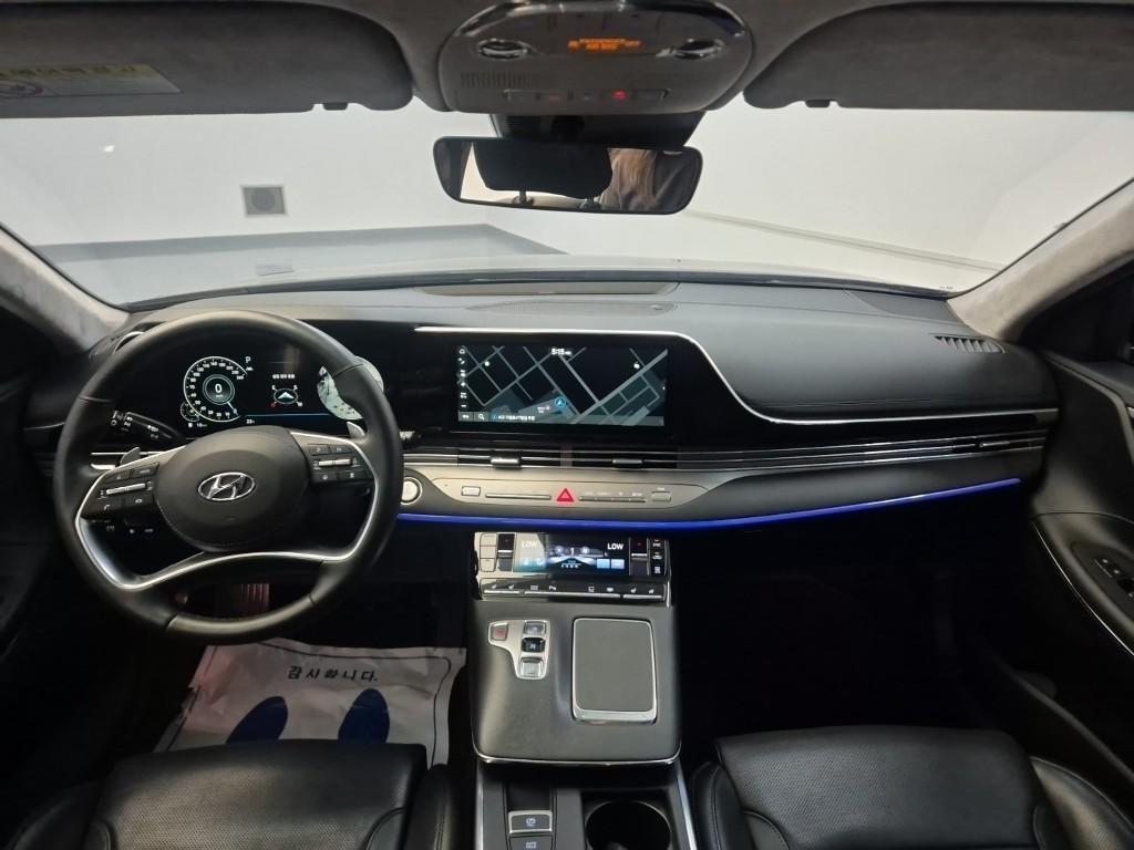 HYUNDAI Grandeur - Vista 7